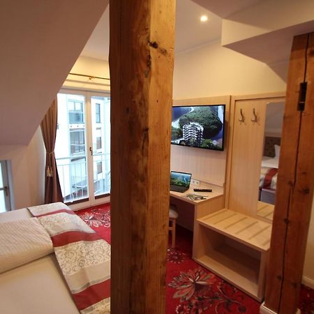 Hotel Stadtvilla Laux メルツィッヒ エクステリア 写真