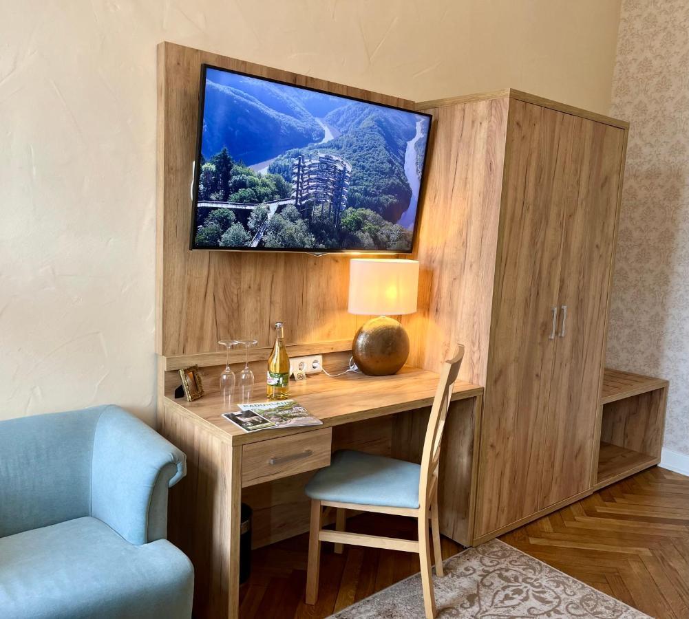 Hotel Stadtvilla Laux メルツィッヒ エクステリア 写真