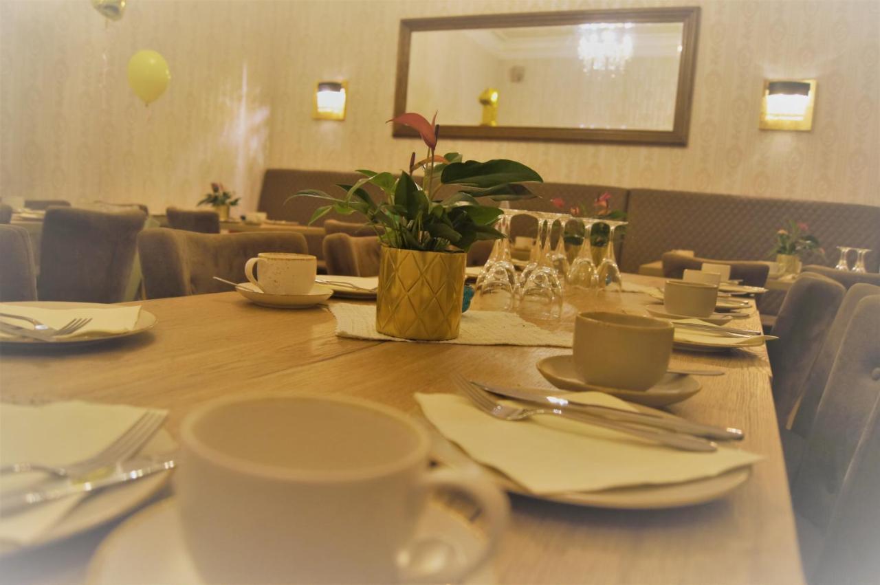 Hotel Stadtvilla Laux メルツィッヒ エクステリア 写真